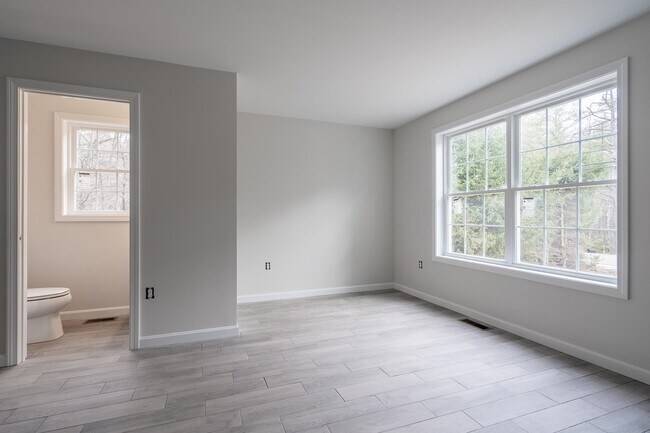 Building Photo - 86 Reservoir Dr