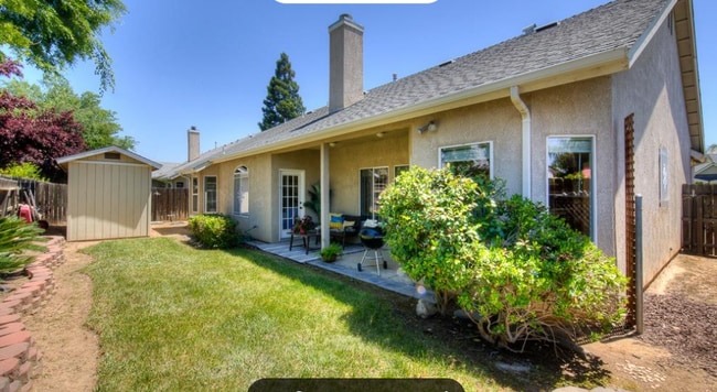 Building Photo - 2684 E Kelso Ave