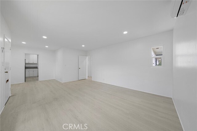 Building Photo - 9050 Huntington Dr