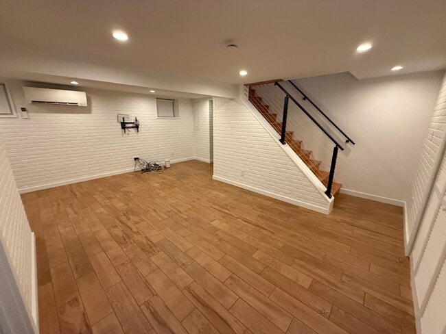 Building Photo - 204 Datura Dr