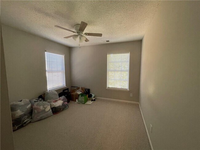 Building Photo - 5626 Lawley Rd