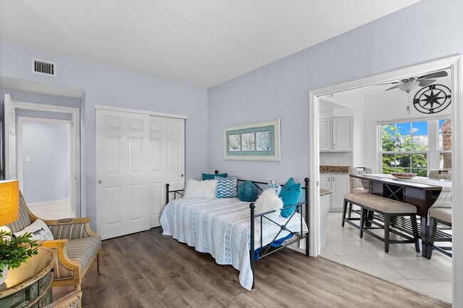 Building Photo - 4140 Bayhead Dr