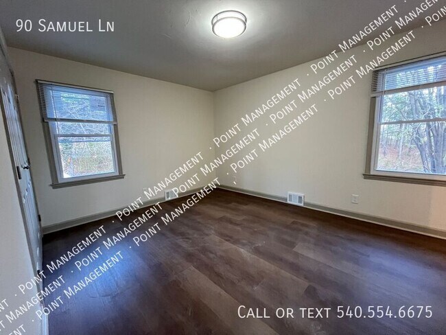 Building Photo - 90 Samuel Ln