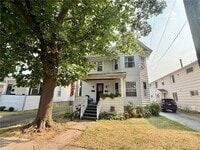 Building Photo - 204 E Elm St