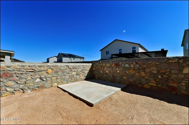 Building Photo - 10716 Drew Pearson Dr