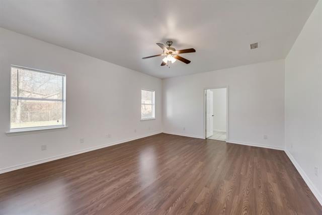 Building Photo - 706 Audra Ln