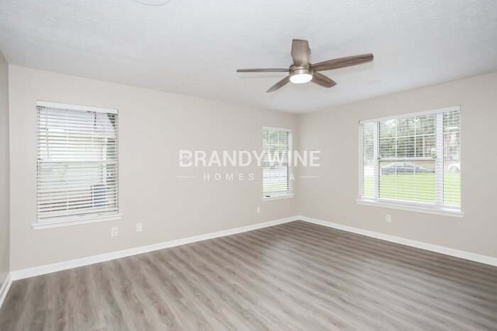 Building Photo - 6445 Emerald Pointe Cir
