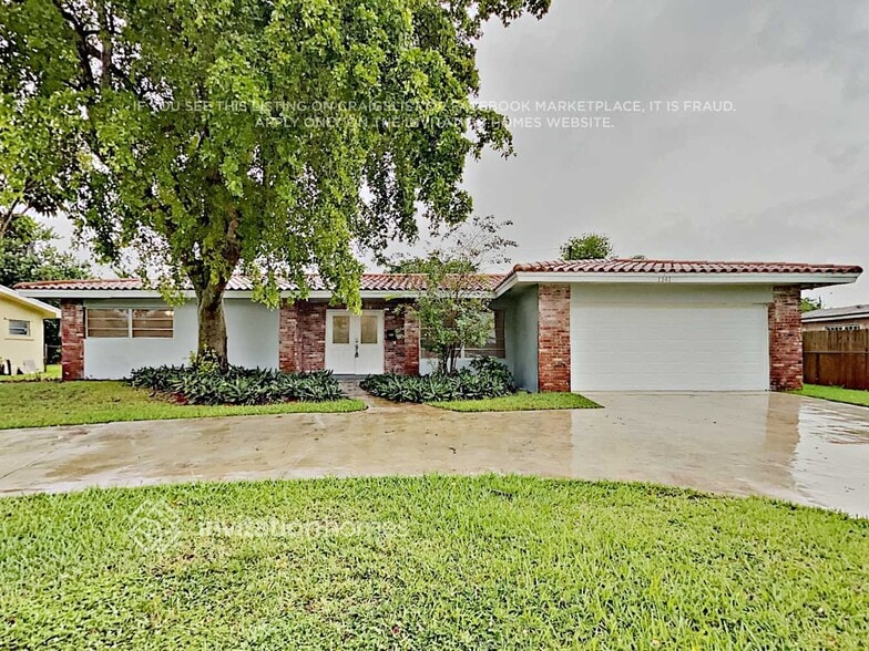 Primary Photo - 1141 NW 75th Ave