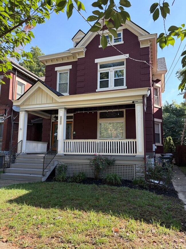 Building Photo - Garrard Street