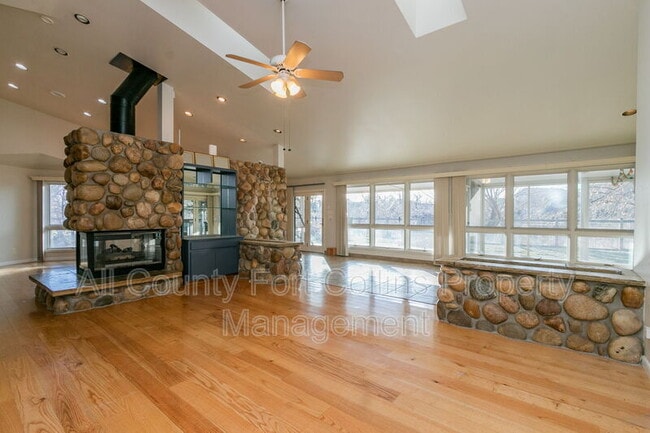 Building Photo - 1913 Wallenberg Dr