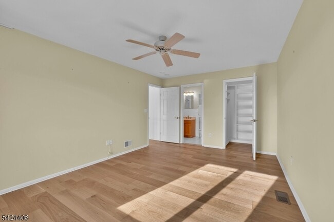 Building Photo - 48 Edgefield Dr