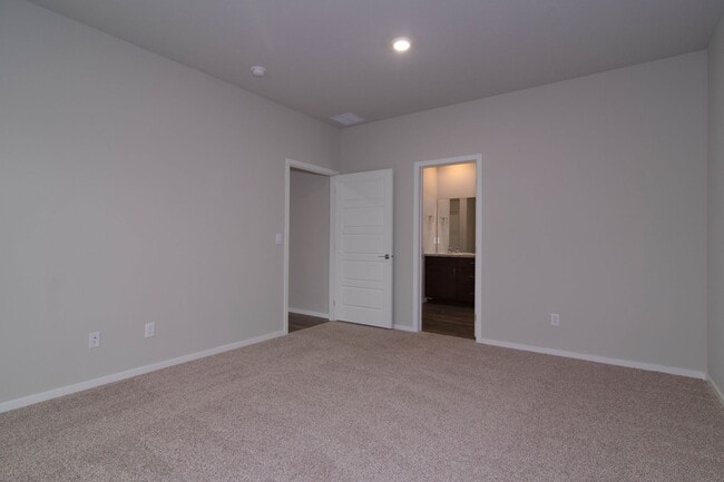 Building Photo - *Coming Soon - July* Newer 4 Bed 2 Bath DR Horton Home in Indian Trail