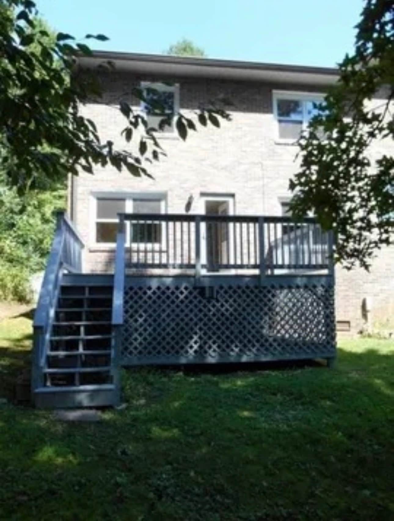 Building Photo - 23 Chestnut Dr