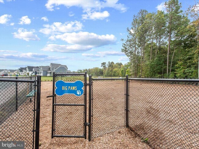 Building Photo - 26300 Tributary Blvd