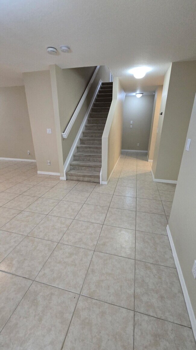 Building Photo - 1999 Newport Isles Blvd