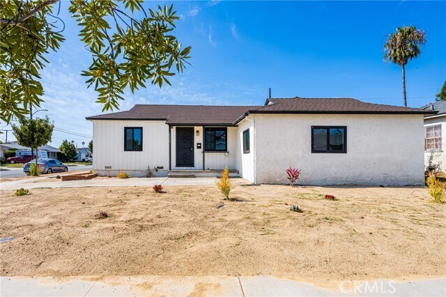 Building Photo - 2024 W 160th St