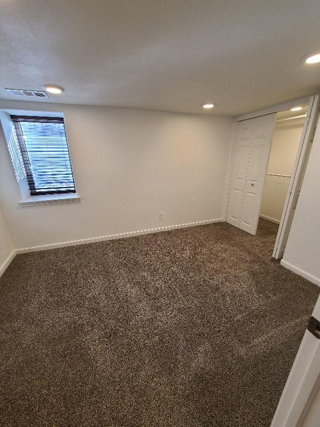 Building Photo - 1200 Dodge Ct