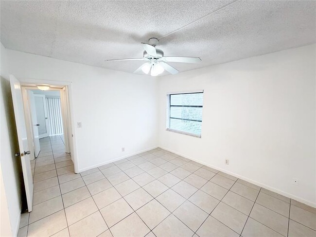 Building Photo - 640 NW 13th St