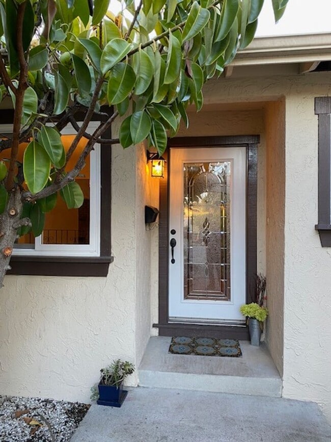 Building Photo - Beautiful Single Level Home in Ponderosa P...