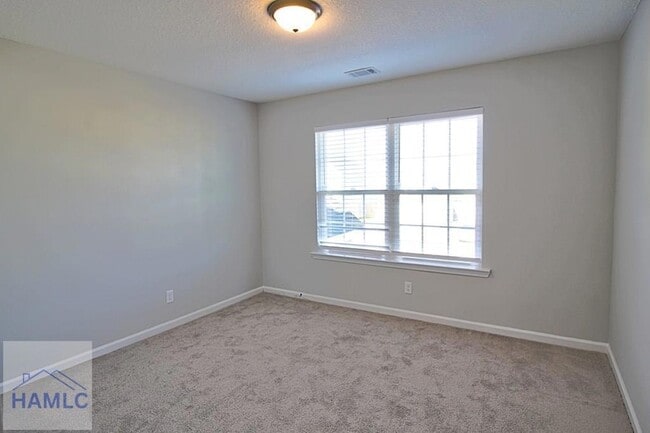 Building Photo - 39 Herty Ln