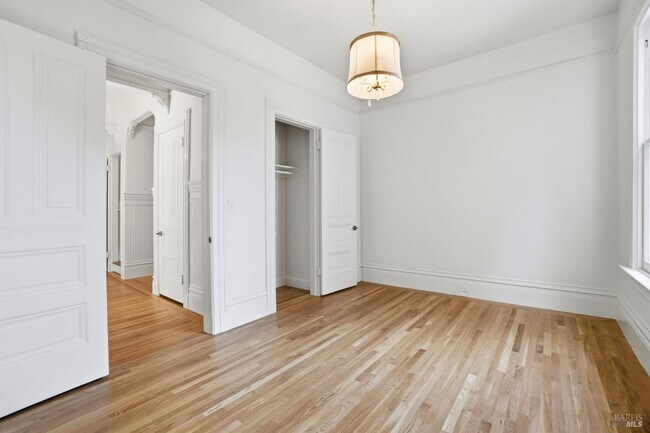 Building Photo - 172 Bella Vista Ave