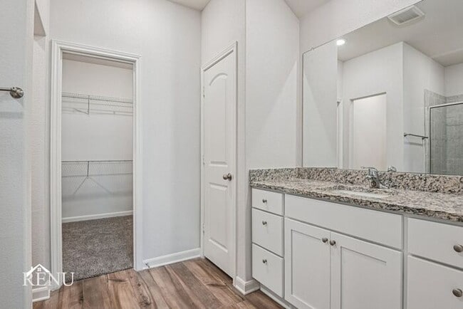 Building Photo - 313 Ridgeland Oak Dr