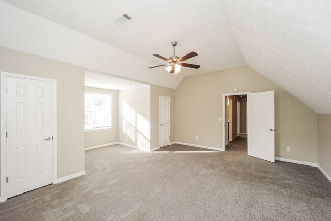 Building Photo - 5476 Perching Pl