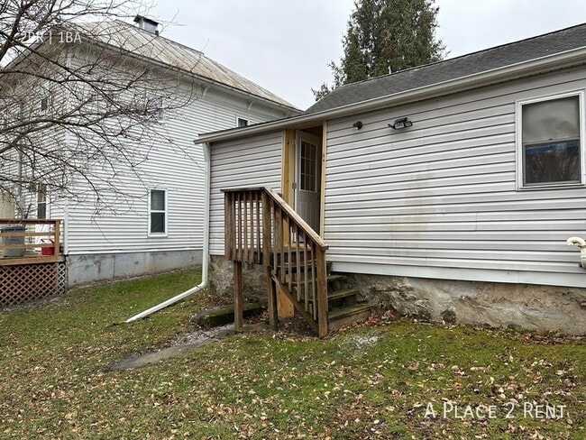 Building Photo - 315 1/2 South St-