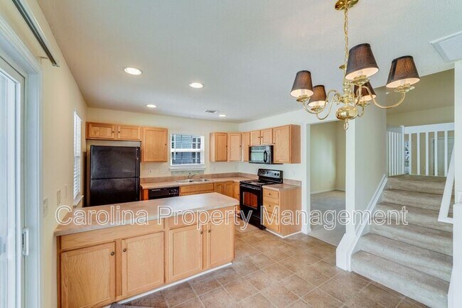 Building Photo - 17125 Greenlawn Hills Ct
