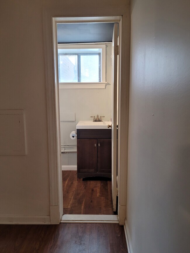 Building Photo - 17727 Silcott Springs Rd