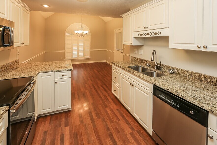 Building Photo - 4072 Destin Dr