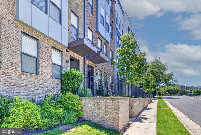 Building Photo - 4053 Legato Rd