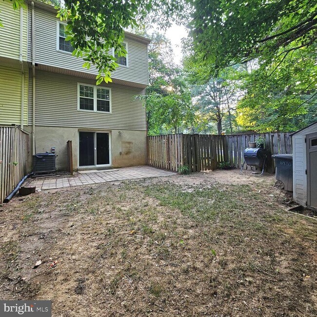 Building Photo - 6430 Shannon Station Ct
