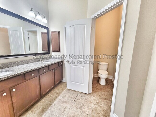 Building Photo - 4820 Piares Ln