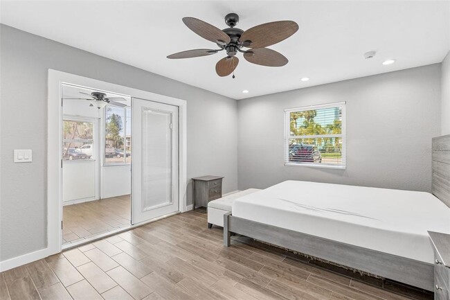 Building Photo - 4920 38th Way S