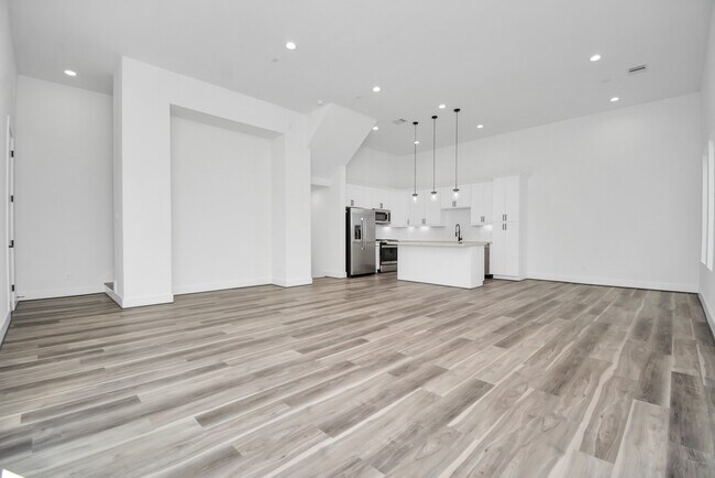 Building Photo - 1507 Robin St