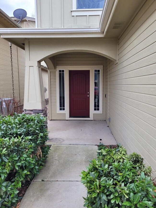 Building Photo - Dog Friendly Home in Boise!