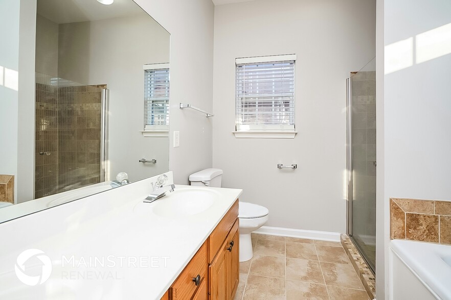 Building Photo - 4813 Peninsula Pointe Dr
