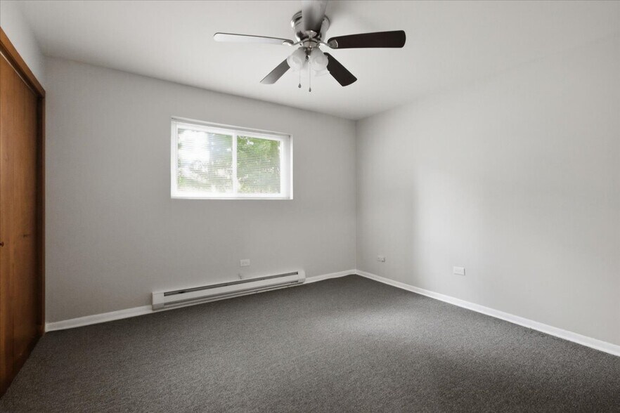 Building Photo - 6206 W 64th Pl