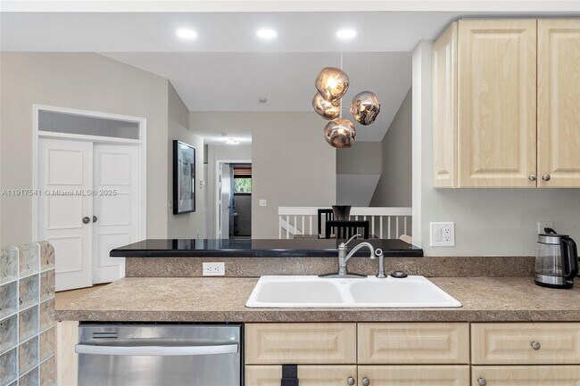 Building Photo - 7525 NW 61st Terrace