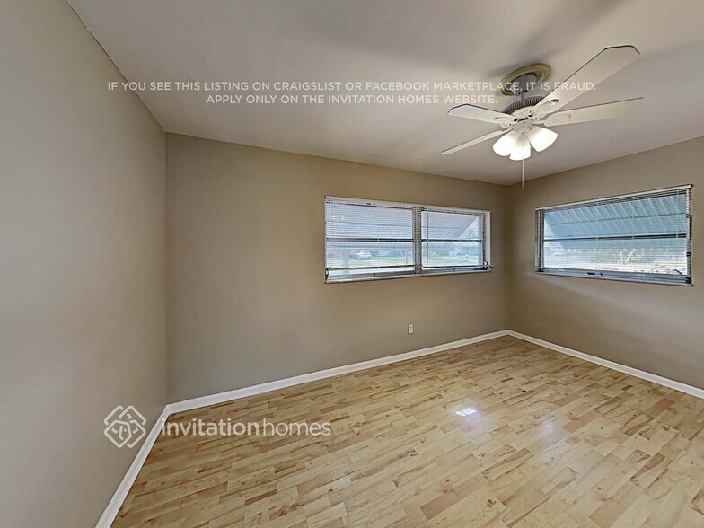 Building Photo - 1827 Barbara Ln