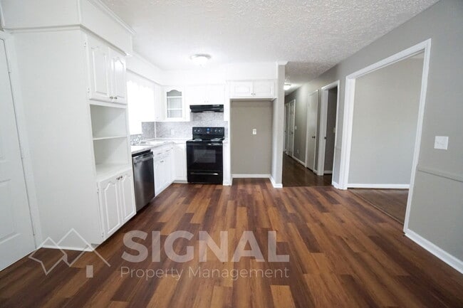 Building Photo - 1644 30th St SW