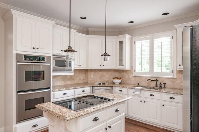 Building Photo - 6005 Oakbury Ln