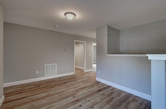 Building Photo - Newer construction single family home for lease!