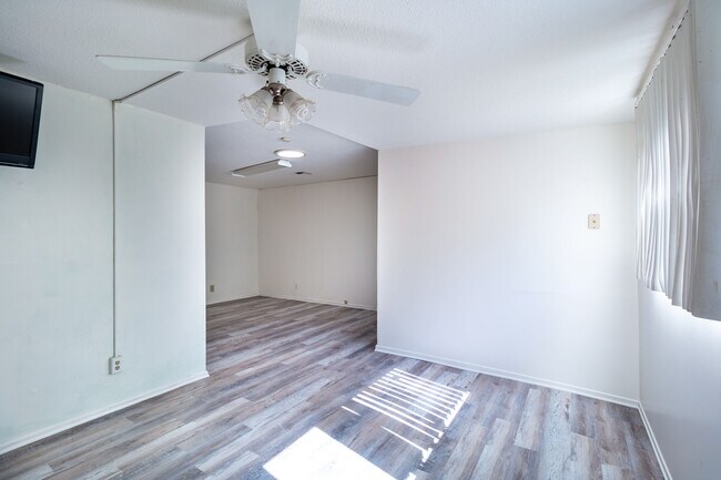 Building Photo - 6340 Wilbur Ave