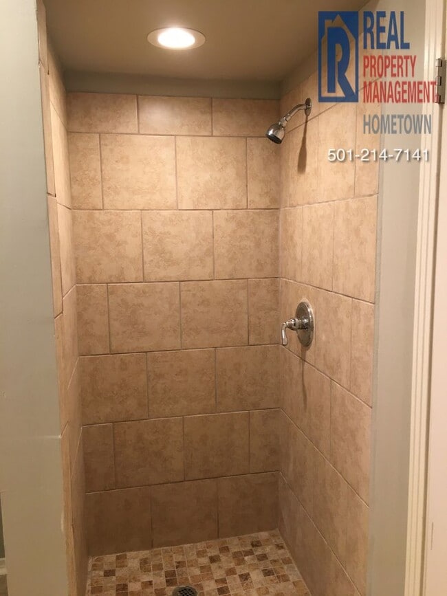 Building Photo - 2309 Ridge Park Dr