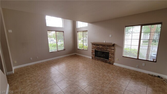 Building Photo - 453 Temple Canyon Pl