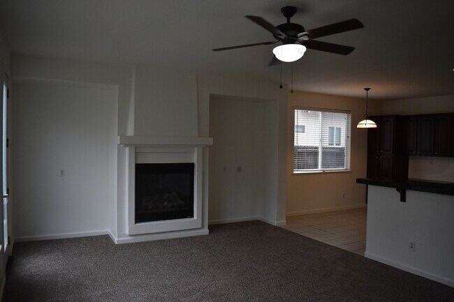 Building Photo - 1234 Catalina Dr