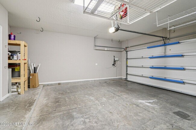 Building Photo - 404 Hepburn Rd