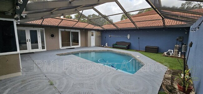 Building Photo - 5015 Nassau Cir